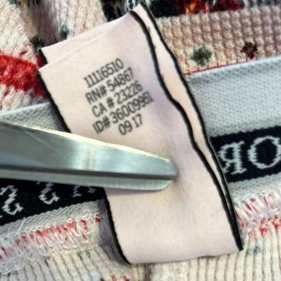 Victoria Secret Woman's Red/White Striped Plaid Thermal Pajama's Sz Lr - Picture 11 of 11